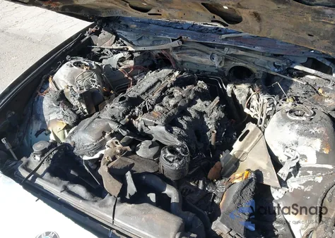 1999 BMW 528Ia Sport z USA, uszkodzony, nr VIN WBADP6334XBV61240